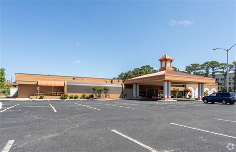 Vivo living wilmington - Find apartments for rent at VIVO Living Wilmington from $867 at 4903 Market St in Wilmington, NC. VIVO Living Wilmington has rentals available ranging from 223-311 sq ft.
